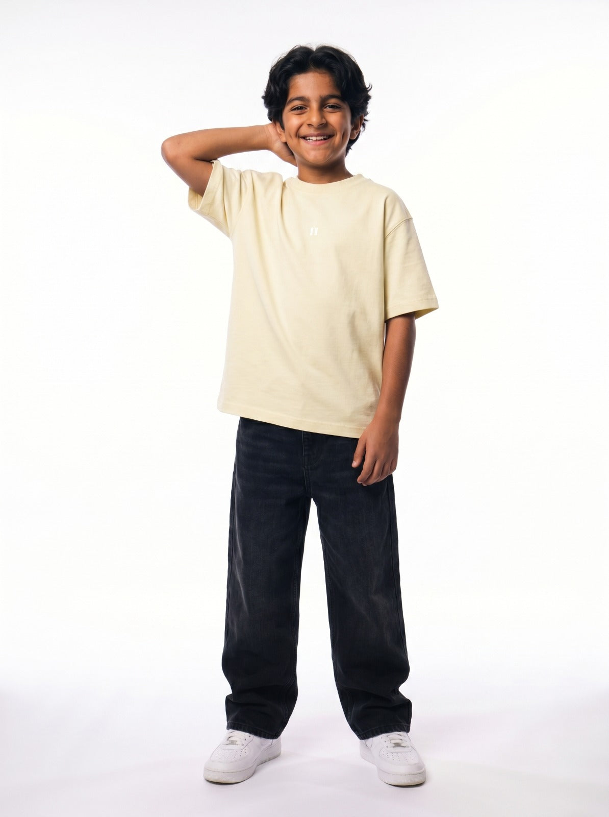 Sand Solid Tee (model)